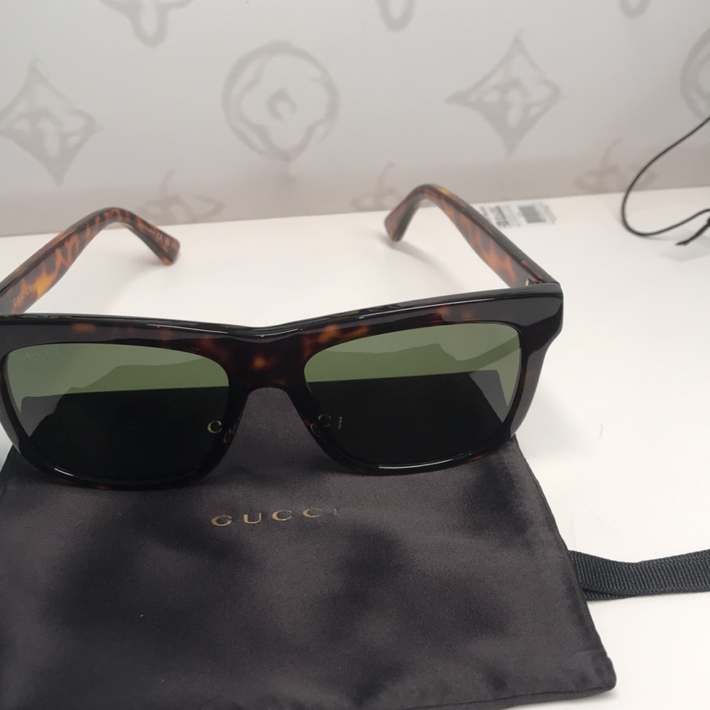 Gucci Tortoise Shell Sunglasses with Green Lenses GG0158SN 002 - Picture 9 of 14